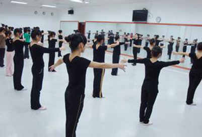 讀貴陽幼師學(xué)校大概需要多少學(xué)費