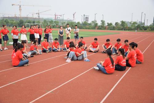 在貴陽幼兒師范學校解析幼師行業(yè)現狀