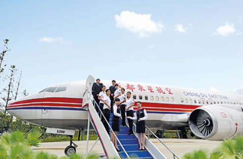 成都學(xué)生怎樣才能選擇到一所好的航空學(xué)校？