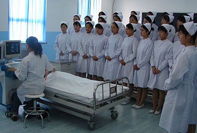 重慶衛(wèi)生學(xué)校的高級護(hù)理和普通護(hù)士有啥區(qū)別
