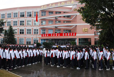 重慶衛(wèi)生學(xué)校的男生學(xué)習護理專業(yè)如何
