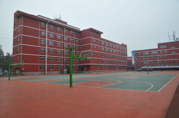 太原市信息技術(shù)學(xué)校學(xué)費(fèi)、大概收費(fèi)是多少