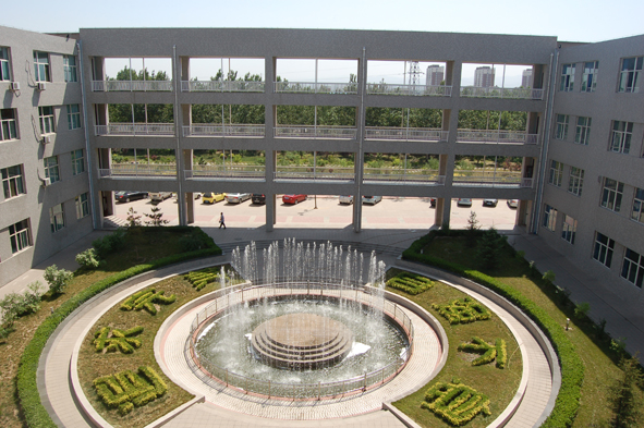 平遙現(xiàn)代工程技術(shù)學(xué)校學(xué)費(fèi)、大概收費(fèi)是多少