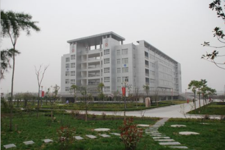 六安衛(wèi)生學(xué)校環(huán)境圖