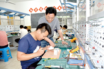 池州工業(yè)學校