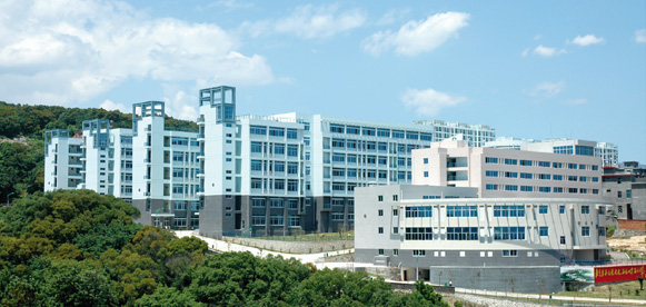 福州工業(yè)學(xué)校學(xué)費(fèi)、大概收費(fèi)是多少
