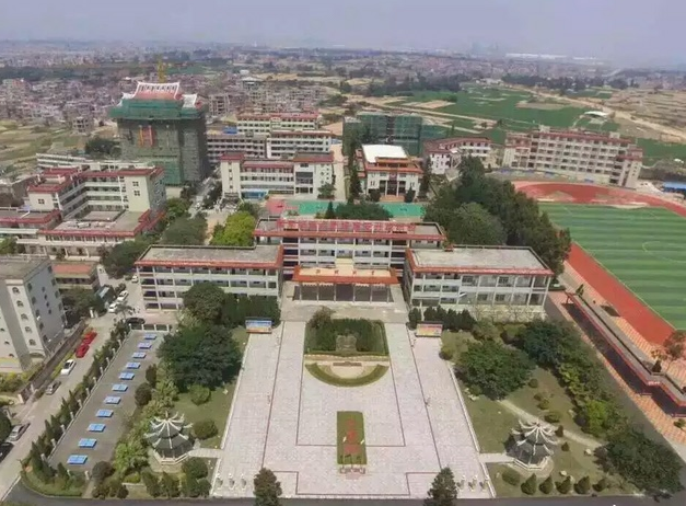 福建惠安開成職業(yè)中專學(xué)校宿舍環(huán)境、寢室環(huán)境