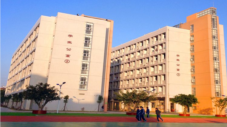 泉州市工商旅游職業(yè)中專學(xué)校招生要求、學(xué)校招生對(duì)象