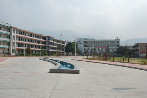 南靖第一職業(yè)技術(shù)學(xué)校學(xué)費(fèi)、大概收費(fèi)是多少