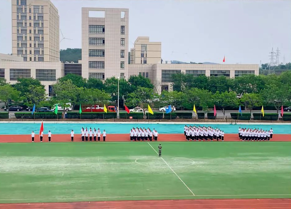 長?？h中等職業(yè)技術專業(yè)學校