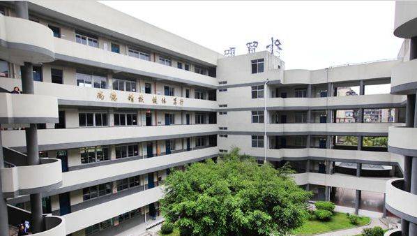 泉州對(duì)外經(jīng)貿(mào)學(xué)校宿舍環(huán)境、寢室環(huán)境