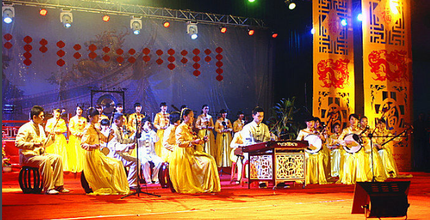 泉州藝術(shù)學(xué)校學(xué)費(fèi)、大概收費(fèi)是多少