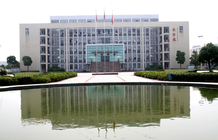 安徽興鵬科技學(xué)校