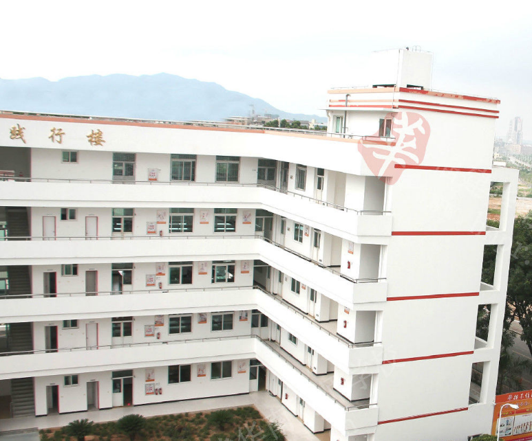 福建華南職業(yè)學(xué)校學(xué)費(fèi)、大概收費(fèi)是多少