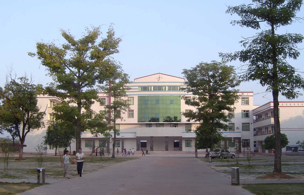 始興縣中等職業(yè)學(xué)校宿舍環(huán)境、寢室環(huán)境