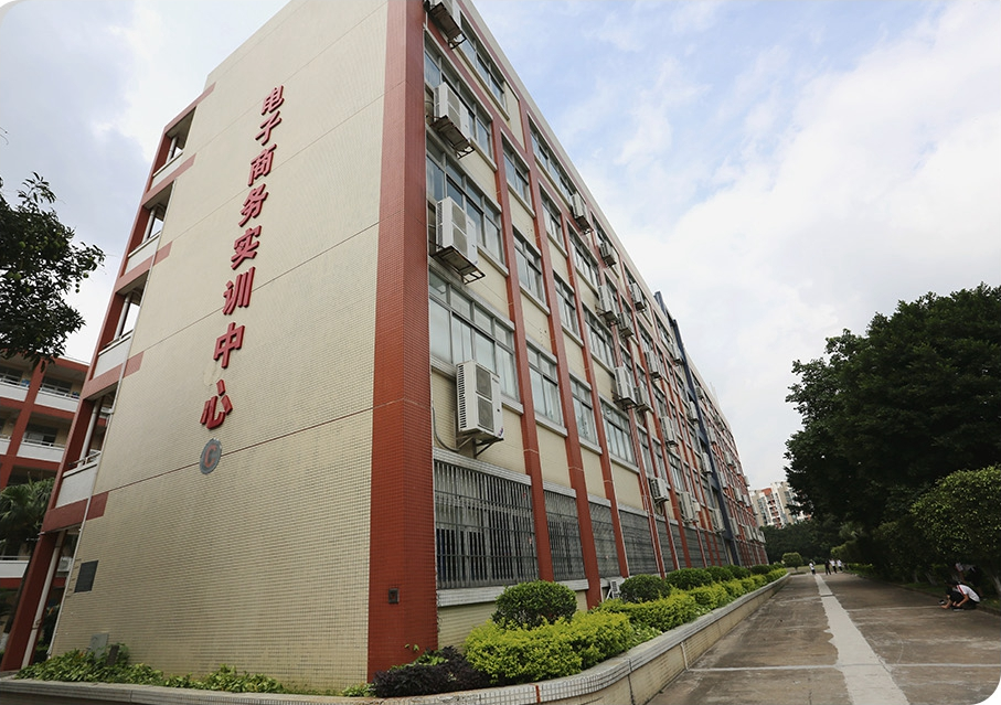 佛山市順德區(qū)李偉強職業(yè)技術(shù)學校