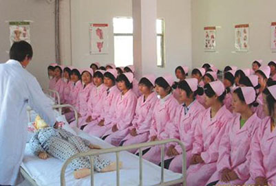 問：都說護理專業(yè)前景好，在貴陽衛(wèi)生學(xué)校讀護理專業(yè)怎么樣