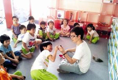 問(wèn)：偏科的女生讀貴陽(yáng)幼師學(xué)校應(yīng)該選擇什么專業(yè)