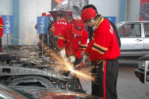 貴陽汽修職業(yè)學(xué)校專家為您解讀汽車改裝知識 