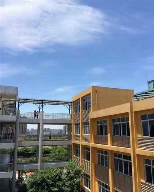 成都市建筑職業(yè)中專學(xué)校圖片、照片