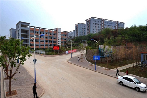 德陽通用電子科技學(xué)校圖片、照片