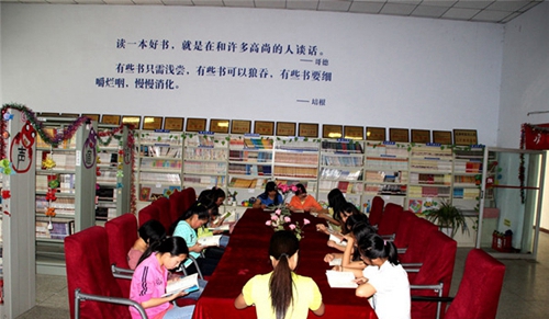 四川航天技師學(xué)院圖片、照片