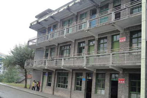 巴中市巴州區(qū)化成職業(yè)中學圖片、照片