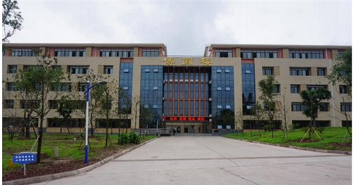 瀘州市職業(yè)技術(shù)學(xué)校圖片、照片