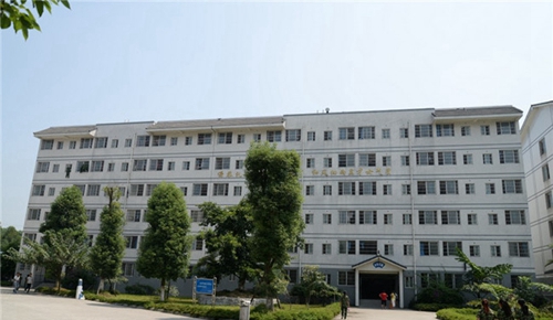 樂山市旅游學(xué)校圖片、照片