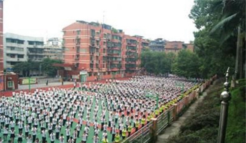 萬源市黃鐘職業(yè)中學校圖片、照片