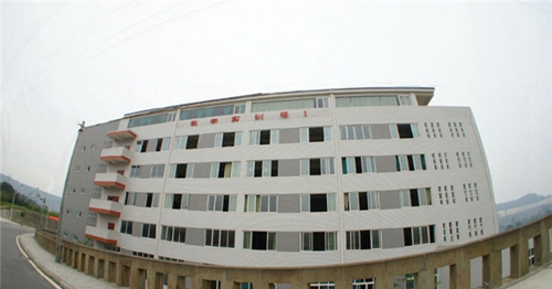 四川自貢市高級技工學(xué)校圖片、照片