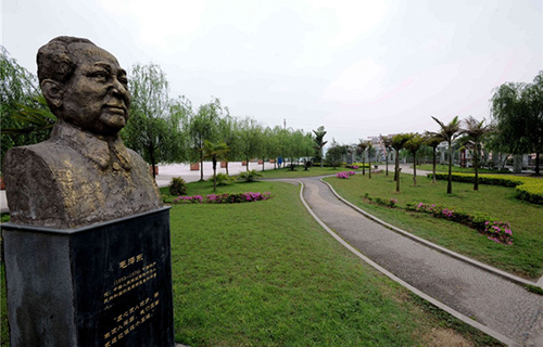 重慶工商學(xué)校圖片、照片