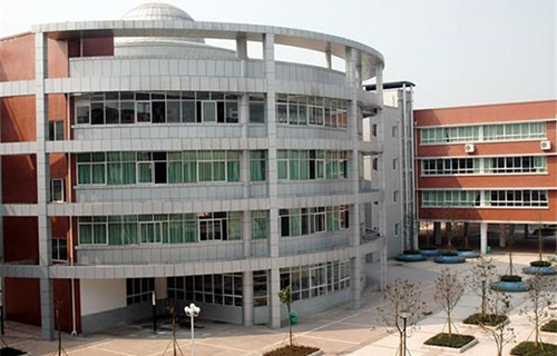 重慶市龍門浩職業(yè)中學(xué)校圖片、照片