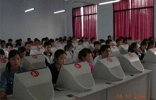 重慶市梁平職業(yè)教育中心圖片、照片