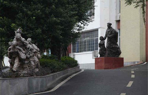 重慶市工藝美術(shù)學(xué)校圖片、照片