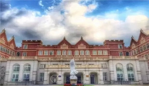 成都金堂航空學(xué)校美麗校園圖片