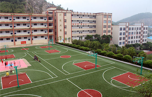 重慶涪陵信息技術(shù)學(xué)校籃球場