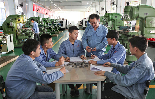 重慶工業(yè)技師學(xué)院實(shí)訓(xùn)設(shè)備