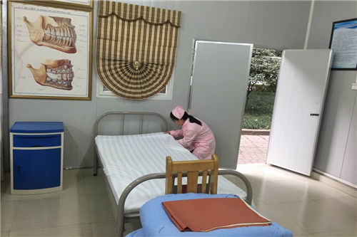 重慶現(xiàn)代職業(yè)技師學(xué)院護(hù)理實(shí)訓(xùn)圖