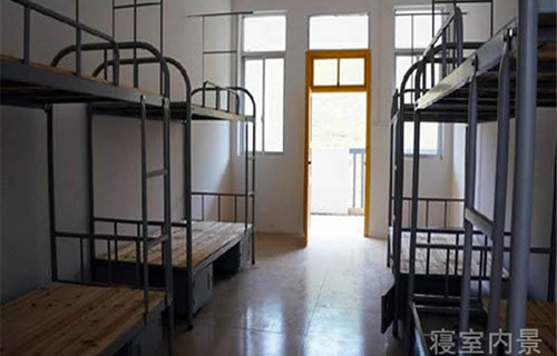 重慶建材技工學(xué)校學(xué)生寢室內(nèi)部