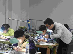 重慶潼南恩威職業(yè)高級(jí)中學(xué)校珠寶設(shè)計(jì)專業(yè)