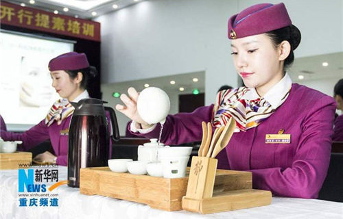 重慶經(jīng)濟建設(shè)職業(yè)技術(shù)學(xué)校乘務(wù)專業(yè)實訓(xùn)
