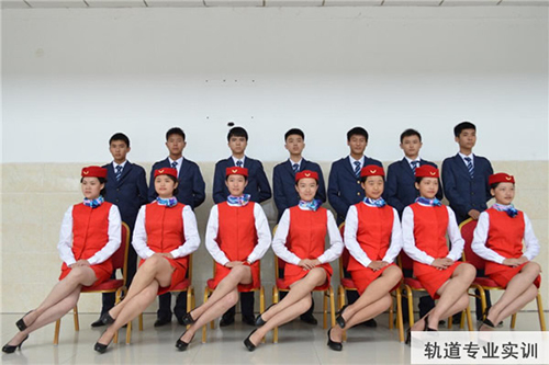 重慶竟成職業(yè)技術(shù)學(xué)校軌道專業(yè)實(shí)訓(xùn)圖片