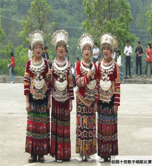 黔東南州工業(yè)學校(黔東南州高級技工學校)十佳歌手唱歌比賽圖片