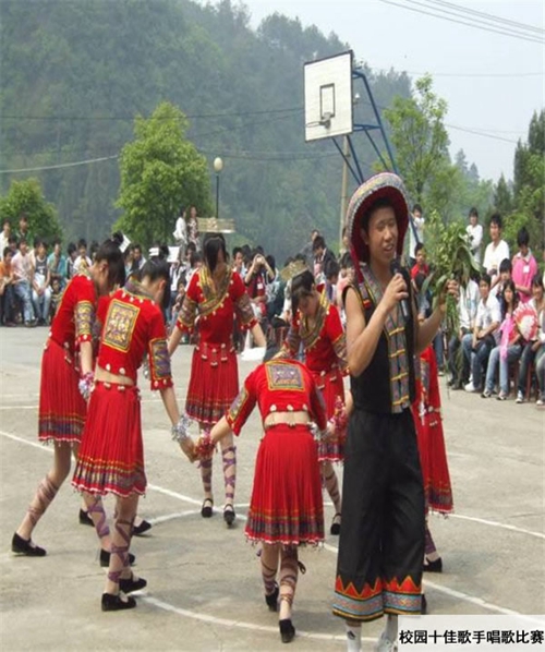 黔東南州工業(yè)學校(黔東南州高級技工學校)是假歌手唱歌比賽圖片2