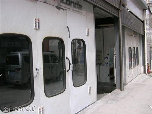 貴陽汽車工業(yè)技術學校全自動烤漆房
