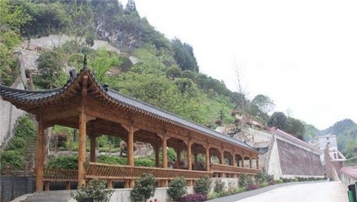鳳岡縣中等職業(yè)學(xué)校(鳳岡職業(yè)高中)休閑長廊2