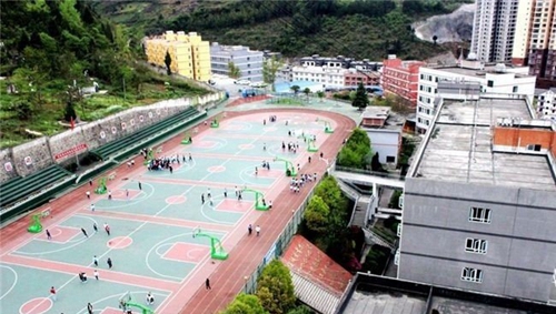 鳳岡縣中等職業(yè)學(xué)校(鳳岡職業(yè)高中)籃球場3