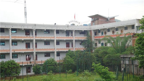 貴州貴陽新興中等職業(yè)技術(shù)學(xué)校教學(xué)樓2