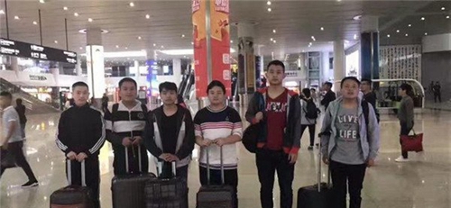 貴州現(xiàn)代經(jīng)濟(jì)學(xué)校保安機(jī)場(chǎng)就業(yè)學(xué)生
